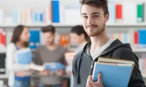 Czy szkoła ma prawo ingerować w wygląd ucznia? Sprawdź swoje prawa