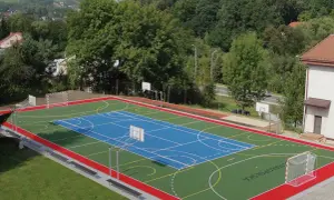 Ile metrów ma bieżnia wokół boiska szkolnego? Zaskakujące wymiary!