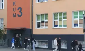 Czy pełnoletni uczeń może zastrzec aby oceny przed rodzicami?