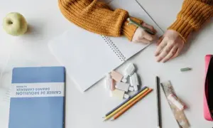 Jak podpisać zeszyty do liceum i uniknąć nieporozumień?