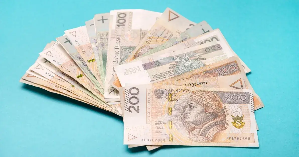 Komu przysługuje trzynastka w oświacie? Sprawdź, kto ją dostanie