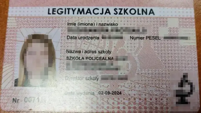 Zdjęcie Czy legitymacja szkolna jest dokumentem tożsamości? Sprawdź jej status