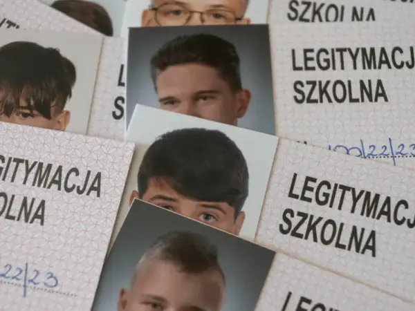 Co zamiast legitymacji szkolnej? Nowe formy identyfikacji dla uczniów